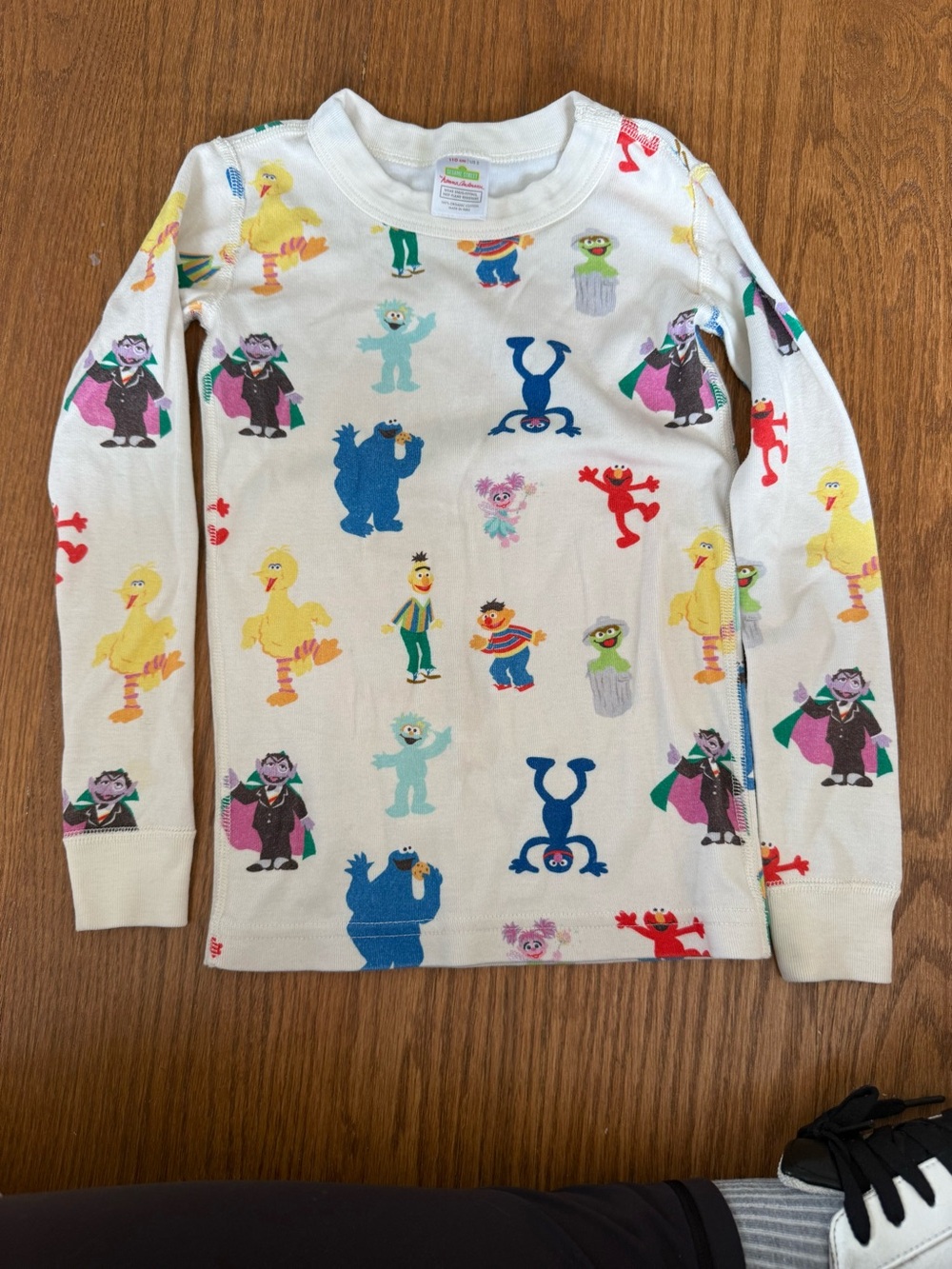 Hanna Andersson x Sesame Street pajama shirt